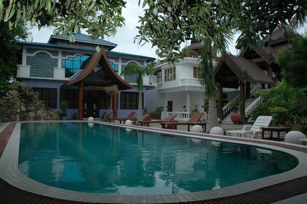 Emerald Land Hotel Mandalay Exteriér fotografie
